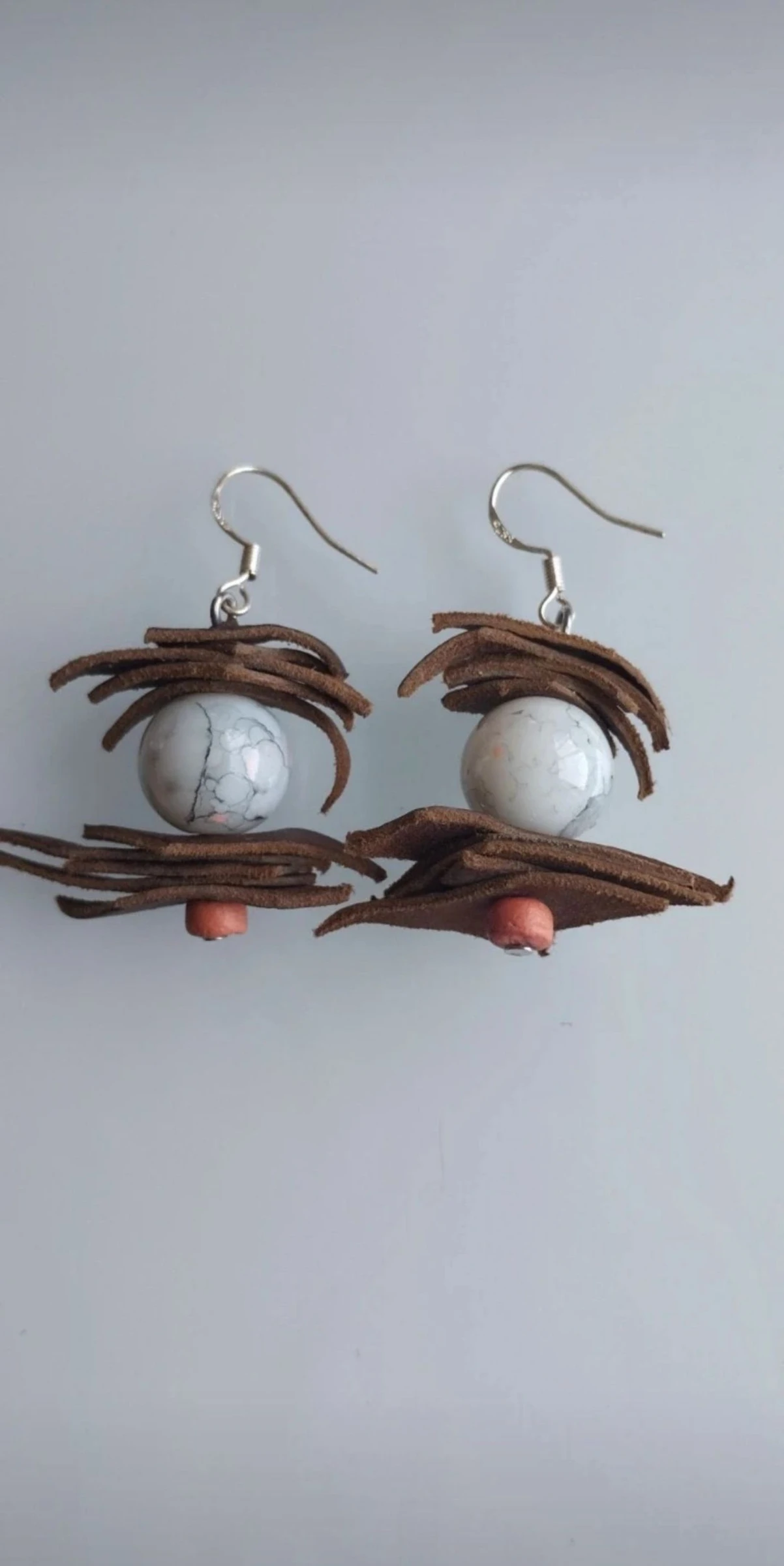 🩷🐂🪾De Magnifiques Boucles d'Oreilles Artisanales en Cuir, Céramique et Bois Peint🪾🐂🩷 – photo 2